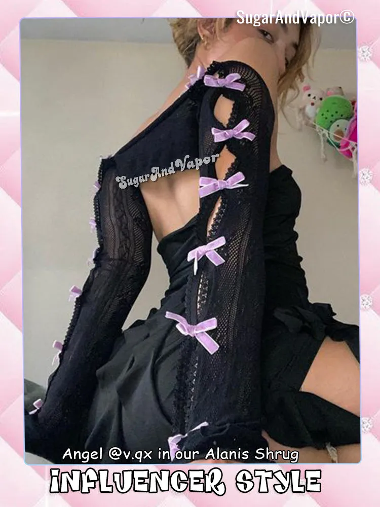 Optimize the title of this e-commerce product to be in English and include necessary modifiers.

Alanis Black Fishnet Sleeves Gloves Shrug