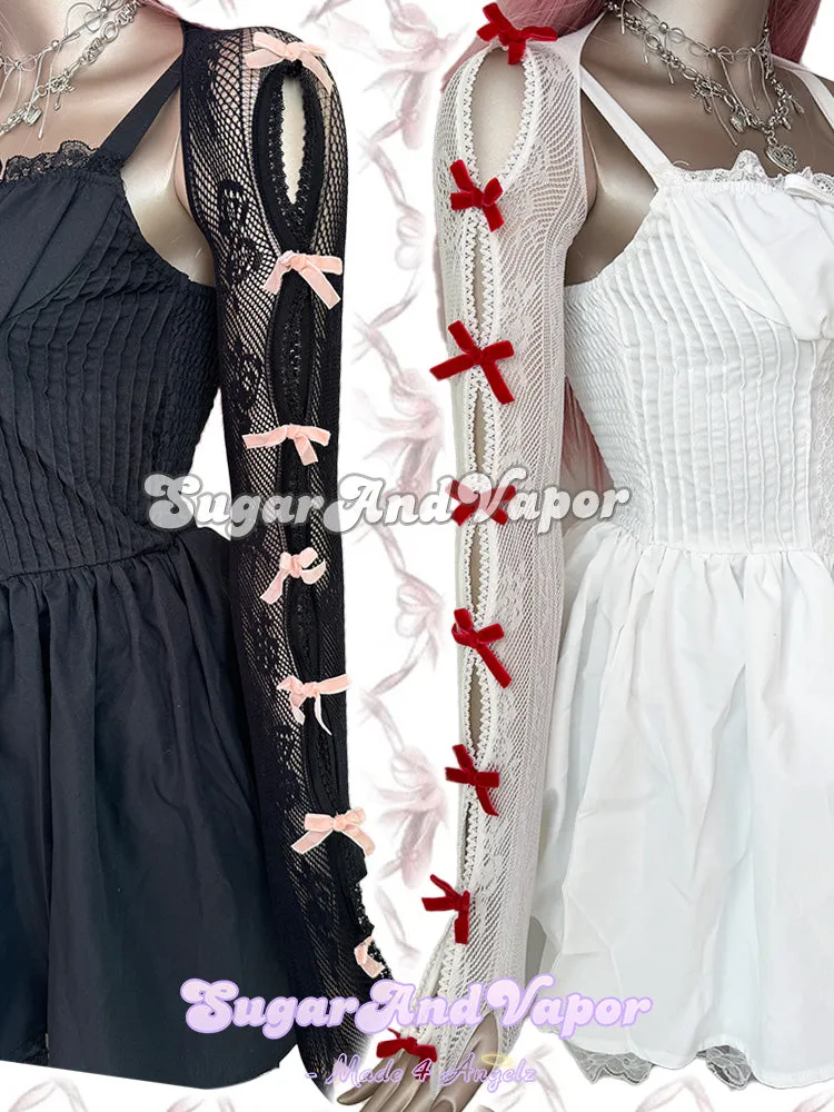 Optimize the title of this e-commerce product to be in English and include necessary modifiers.

Alanis Black Fishnet Sleeves Gloves Shrug
