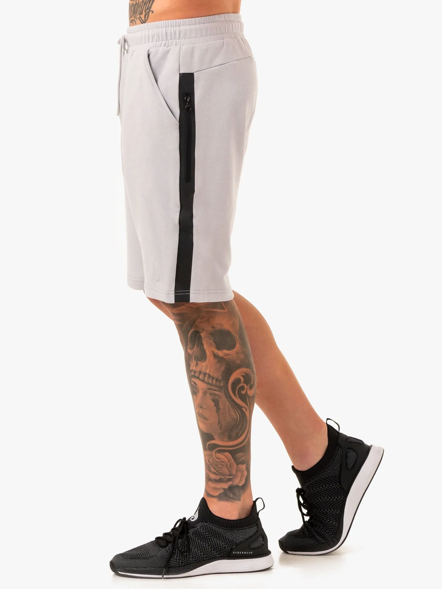 Restore Fleece Track Short - Snow Grey